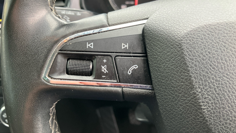 SEAT Leon 1.2 TSI SE Dynamic Technology 5dr Petrol Hatchback